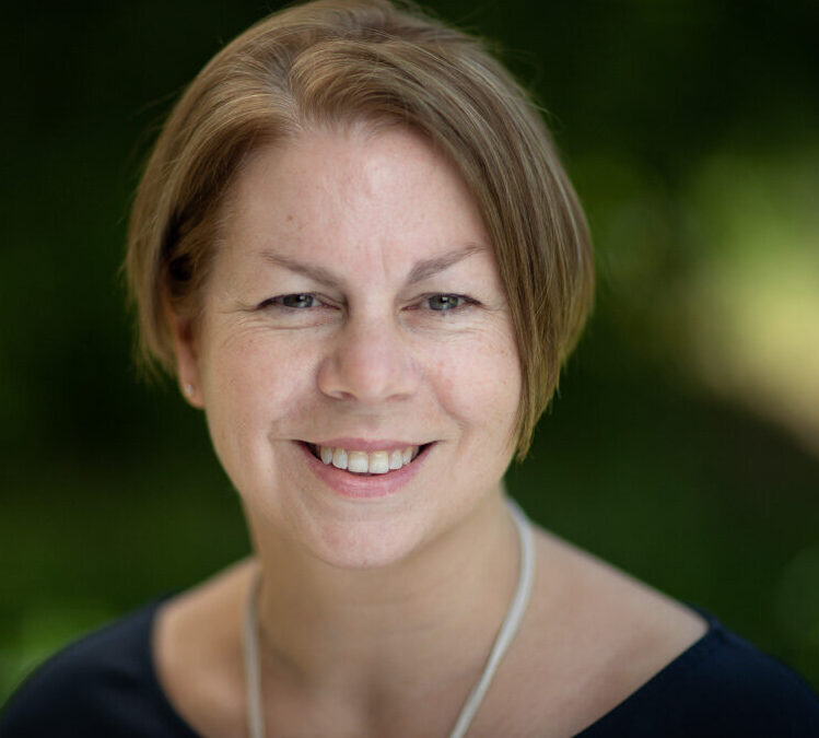 Lisa Holmes